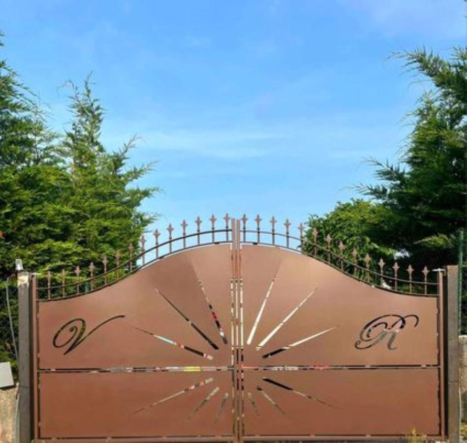 Villa Raffaella Les Albres Buitenkant foto